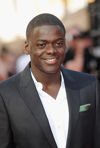 Daniel Kaluuya, Biography, Height, Life Story HD phone wallpaper