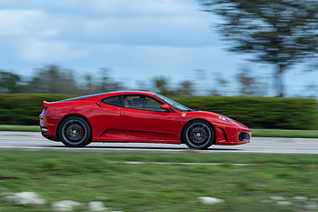 Ferrari in Motion — Ultra, car, Ferrari HD wallpaper