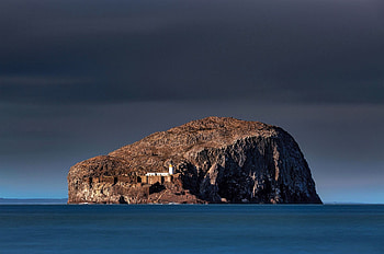 Bass Rock - Firth of Forth - Scotland, Bass Rock, River Forth, Scotland, Firth of Forth HD wallpaper