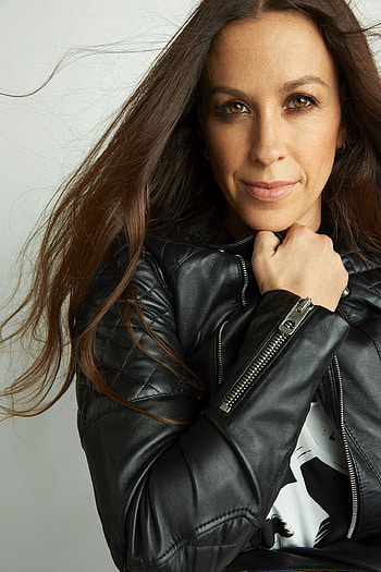 Alanis Morissette, Celebs, Canadian singer, Lyrics HD phone wallpaper