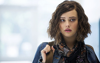 Katherine Langford As Hannah In 13 Reasons Why, 13-reasons-why, tv-shows, girls, actress, katherine-langford HD wallpaper