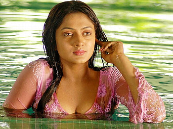 Sheela in Water, in water, beautiful, sheela HD wallpaper