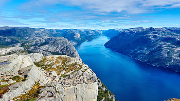Preikestolen cliff River Norway HD wallpaper