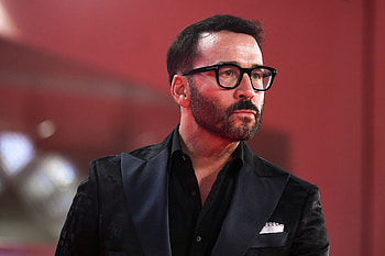 Jeremy Piven, Home burglary, Lost clothes, TV shows HD wallpaper