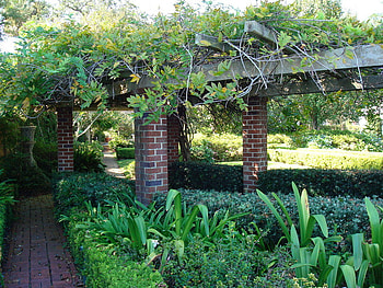 English Garden, gardens, english, walls, architecture, plants, graphy, horticulture, uk HD wallpaper