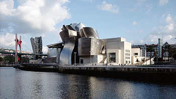 Guggenheim Bilbao, Magacine BIDC, Artistic inspiration, Cultural exploration HD wallpaper