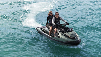 Sea-Doo jet skis, Jetboote variety, New or used, Boating excitement HD wallpaper