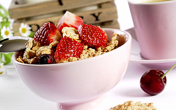 Food, Strawberry, Berry, Breakfast, Flakes HD wallpaper
