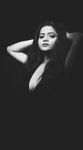 Shivali Parab HD phone wallpaper
