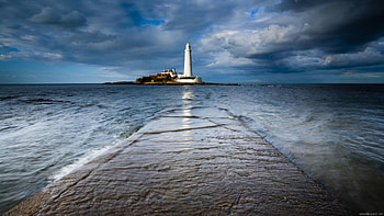 causeway to lighthouse on st. marys island england, sea, island, lighthouse, clouds, causeway HD wallpaper