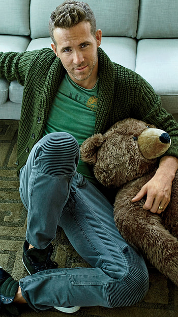 GQ 2015, Ryan Reynolds HD phone wallpaper