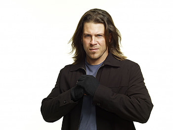 Leverage, Timothy Hutton, Christian Kane, Beth Riesgraf, Aldis Hodge, Exciting ensemble HD wallpaper