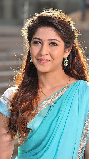 Sonarika badoria, sonarika, saree beauty, telugu actress HD phone wallpaper