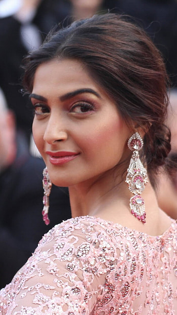 Sonam Kapoor, Actress, Sonam Kapoor Bollywood HD phone wallpaper