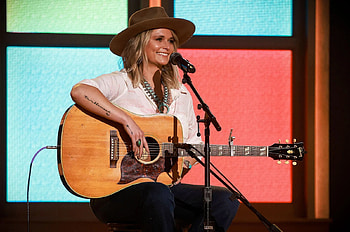 Miranda, guitar, cowgirls, miranda lambert, hats HD wallpaper