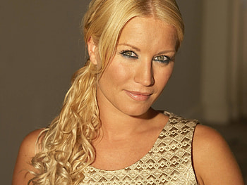 Denise Van Outen, High-resolution , Stunning beauty, British charm HD wallpaper