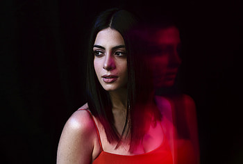 Emeraude Toubia 2018 hoot, emeraude-toubia, celebrities, girls, hoot, red-dress HD wallpaper
