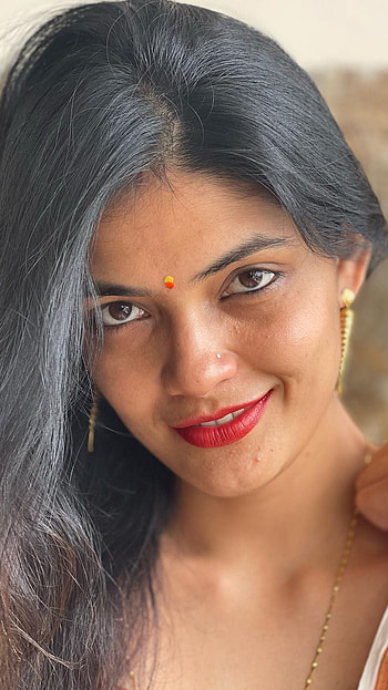 Kalpika Ganesh, telugu actress, model, sexy gorgeous HD phone wallpaper