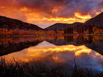Sunset Lake, colors, reflections, sunbeam, scenery, trees, mountains, mirror, sunshine, white, hills, grass, rocks, panorama, multicolor, stones, summer, leaves, green, nature, mounts, trunks, peak, black, gold, roots, laguna, scene, declive, lakes, pink, wood, yellow, plants, scenario, maroon, sunsets, sundown, landscape, forests, purple, leaf, grove, colorful, blue, natural, ambar, waterscape, pines, clours, brown, autumn, water, sun, golden, amber, reflected, sunrises, lagoons, orange, seasons, multi-coloured, gray, sunrays, red, clouds, branches, paisagem, sky, rivers HD wallpaper