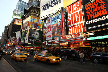 Broadway, New York's shutdown, Gatherings canceled, Unprecedented circumstances HD wallpaper