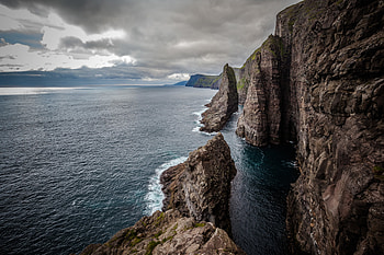 Hidden gems, Remote beauty, Endless horizons, Untouched nature HD wallpaper