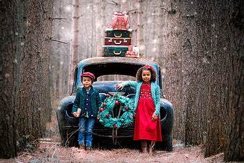 Merry Christmas!, blue, children, craciun, car, girl, copil, tree, boy, christmas, red, forest HD wallpaper