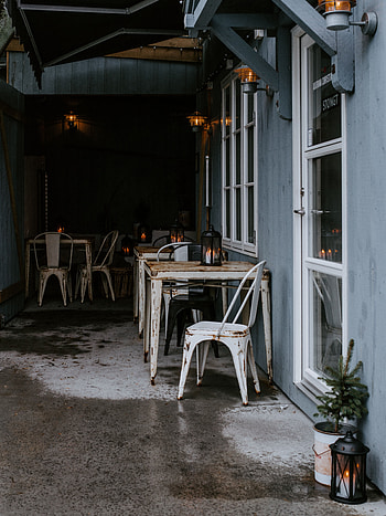 Interior, Lights, Miscellanea, Miscellaneous, Lanterns, Furniture, Café, Cafe, Veranda, Tables, Chairs HD phone wallpaper