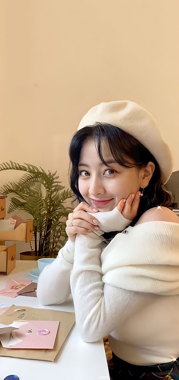 Jihyo, lip, chin HD phone wallpaper