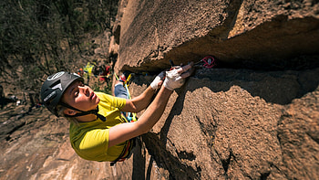 Trad vs sport climbing, Gear comparison, Technicalities, Climbing essentials HD wallpaper