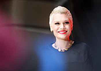 Jessie J, posted by Zoey Mercado, Celebrity, Pop singer HD wallpaper