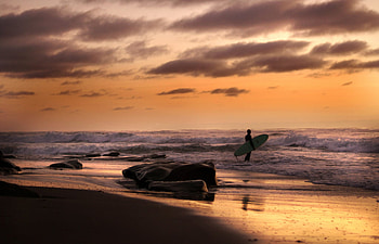 Sunset Surfer, surfer, evening, sunset, beach HD wallpaper