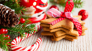 Christmas cookie magic, Gingerbread delight, Festive , Holiday treat HD wallpaper
