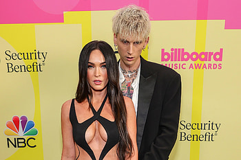 Megan Fox, Billboard Music Awards Dress HD wallpaper