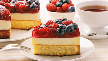 Berries and cream, Tea party delight, Delectable biscuit section, Sweet confection HD wallpaper