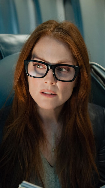 Julianne Moore, Red hair, Lion cub, Celebrity HD phone wallpaper