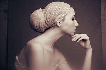 IN THOUGHT, bw, ohotography, woman, portrait HD wallpaper