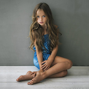 Little girl, childhood, blonde, fair, sit, nice, adorable, bonny, sweet, Belle, white, Hair, girl, comely, sightly, pretty, face, lovely, pure, child, graphy, cute, baby, , Nexus, beauty, kid, feet, beautiful, studio, people, little, pink, princess, dainty HD wallpaper