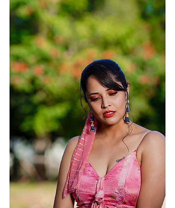 Anusuya Bharadwaj, black hair, flash graphy HD phone wallpaper