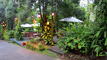 The restaurant on the hill, restaurant, garden, on the hill, wooden tables and chairs HD wallpaper