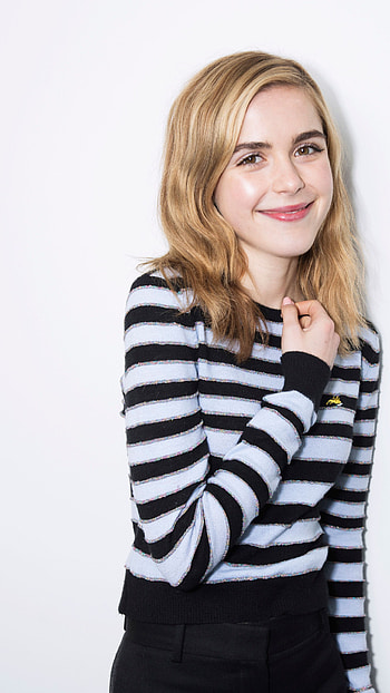 Kiernan shipka, hollywood actress, model HD phone wallpaper