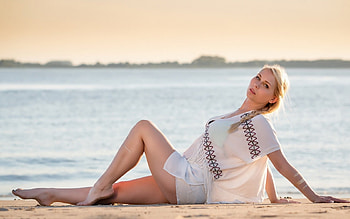 Unknown Model, sea, sand, model, blonde, beach, woman, babe, lady, water, ocean HD wallpaper