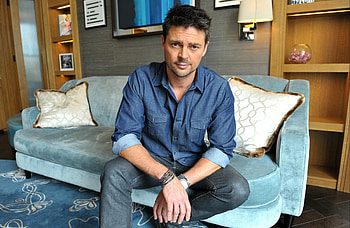 Karl Urban, Star Trek into Darkness, call 2013, Fanpop HD wallpaper