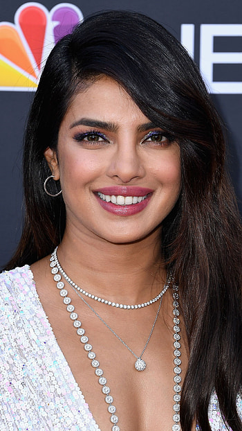 Priyanka Chopra, Bollywood Actress HD phone wallpaper