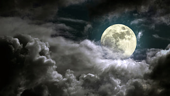 Gray Cloudy Sky, Full moon in dark sky, Nature's serene landscape, Cloudy night ambience HD wallpaper