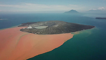 Krakatoa Island, Earth uncut TV, Aerial footage, Massive volcano eruption HD wallpaper