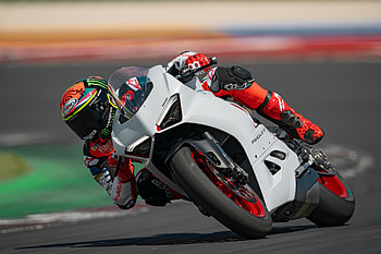 Ducati Panigale V2, Ducatista, Panigale V2 color scheme, Ducati HD wallpaper