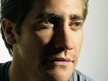 Jake Gyllenhaal, actor, cute, male, great green eyes, handsome HD wallpaper