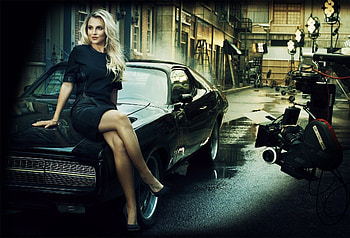 Britney Spears, Girls and Muscle Cars HD wallpaper