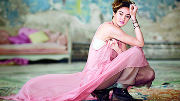 Shailene Woodley In Pink Dress, shailene-woodley, celebrities, girls, pink HD wallpaper