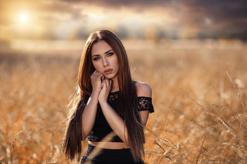 Rural Girl In Field , field, girls, model HD wallpaper